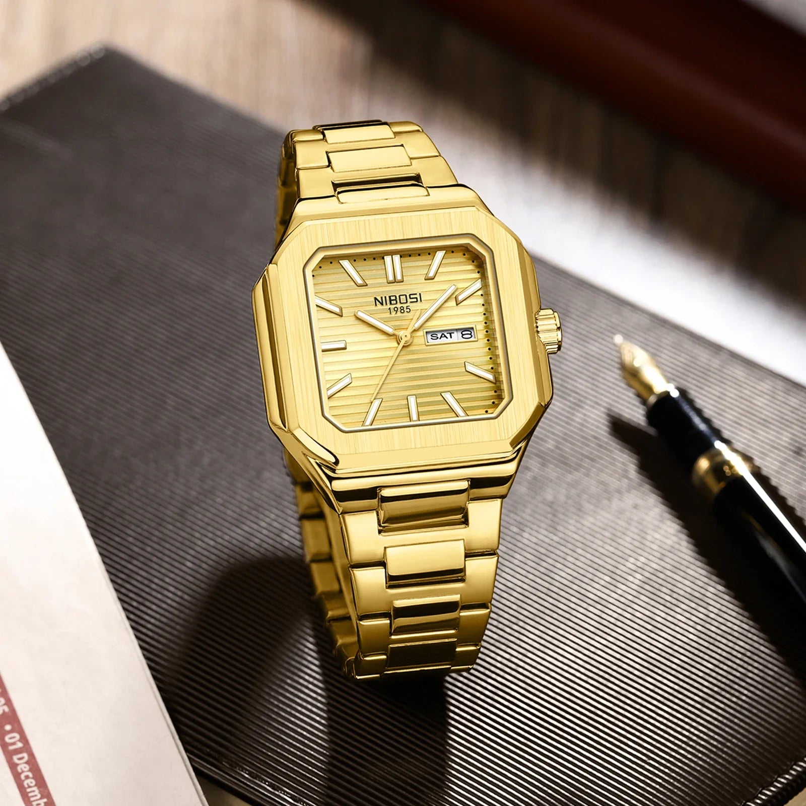 NIBOSI 2690 — Retro Square Quartz Watch