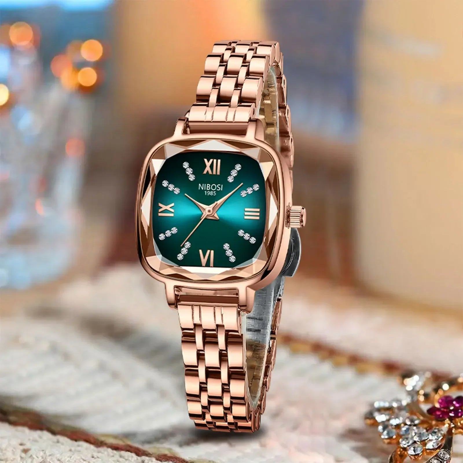 NIBOSI 2535 — Crystal Frame Watch